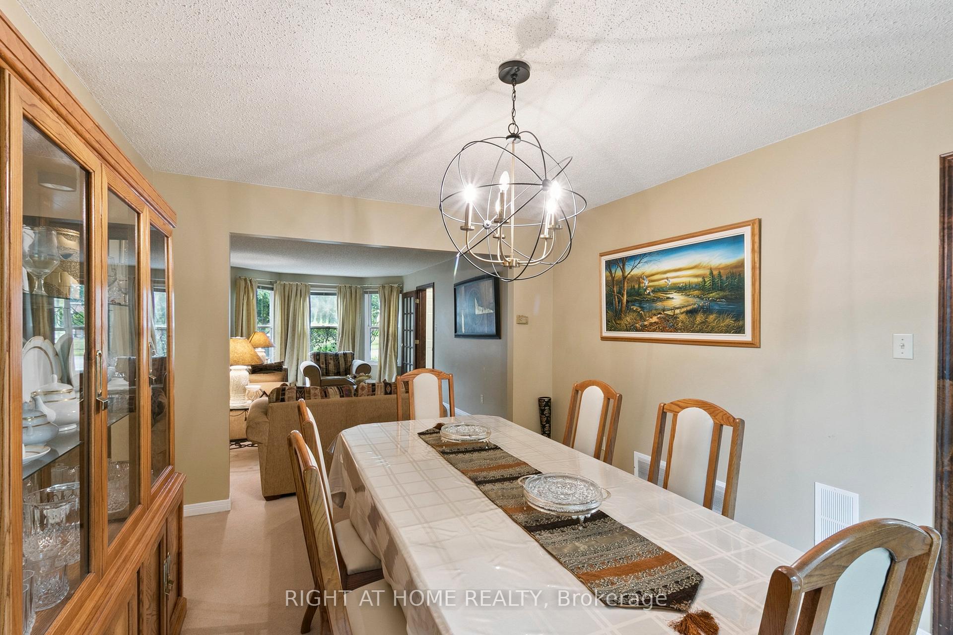 Photo 11 of 232 Hoover Drive, Pickering, Rougemount — HOMEH