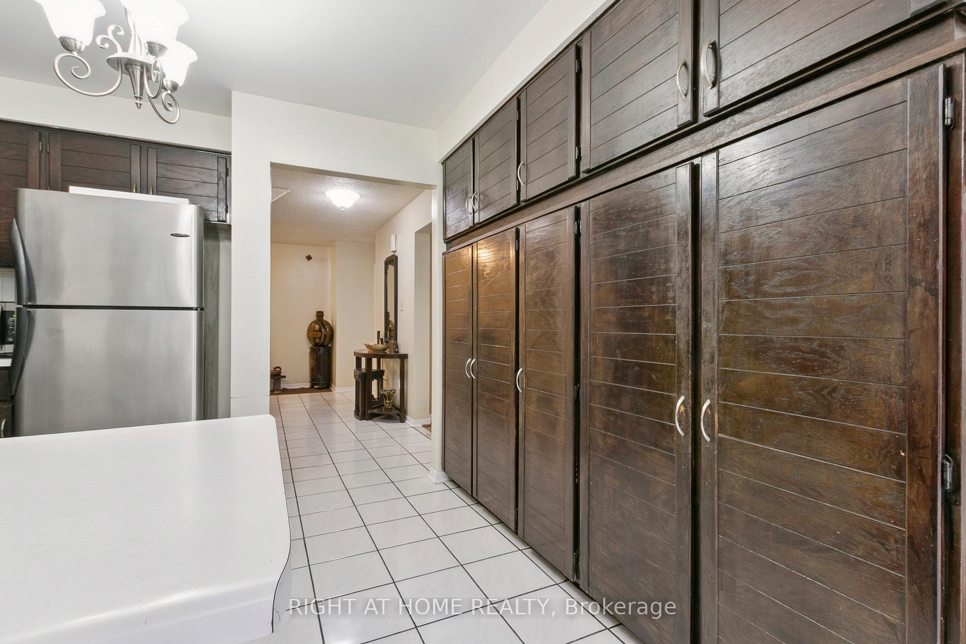 Photo 17 of 232 Hoover Drive, Pickering, Rougemount — HOMEH