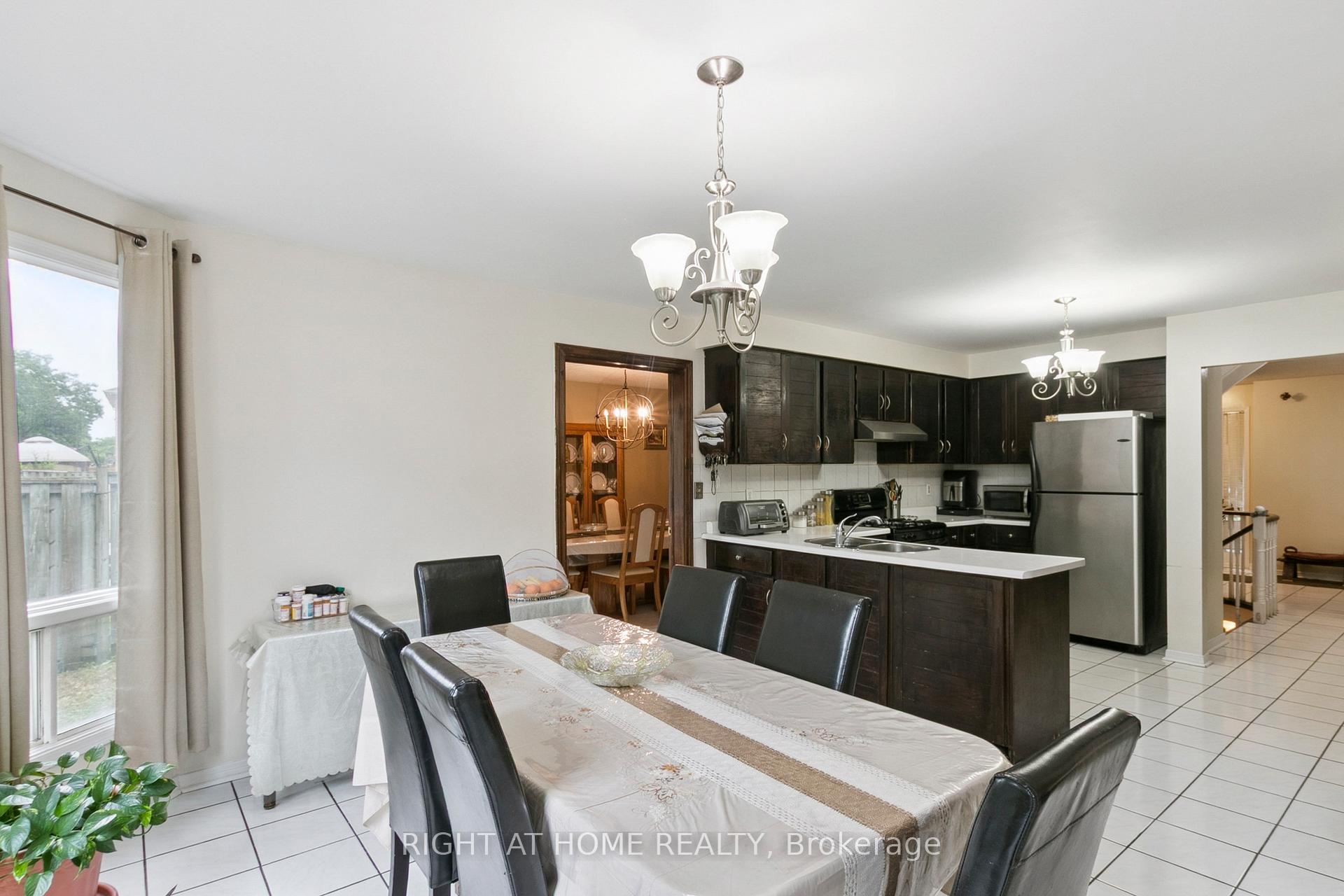 Photo 18 of 232 Hoover Drive, Pickering, Rougemount — HOMEH