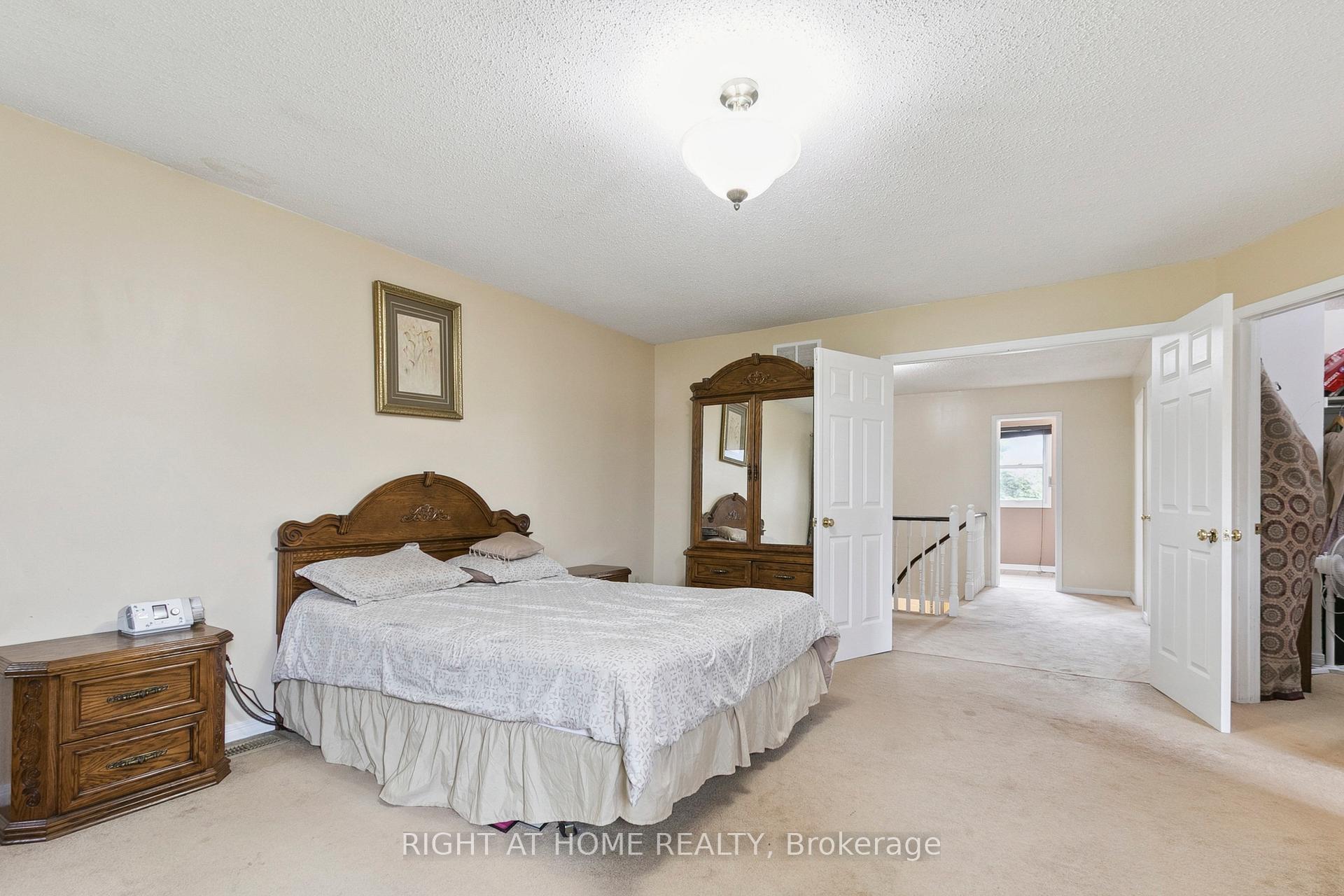Photo 25 of 232 Hoover Drive, Pickering, Rougemount — HOMEH