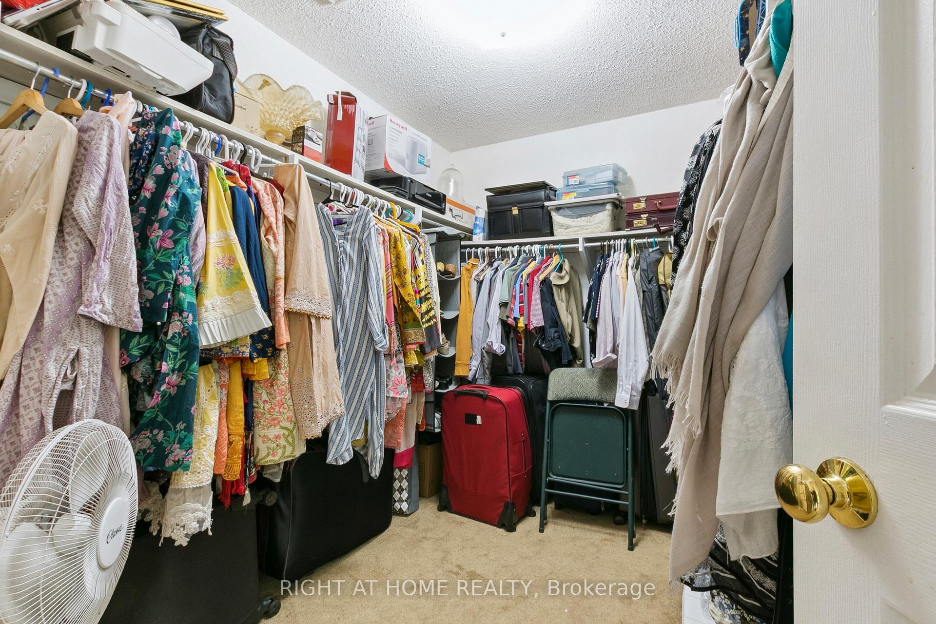 Photo 29 of 232 Hoover Drive, Pickering, Rougemount — HOMEH