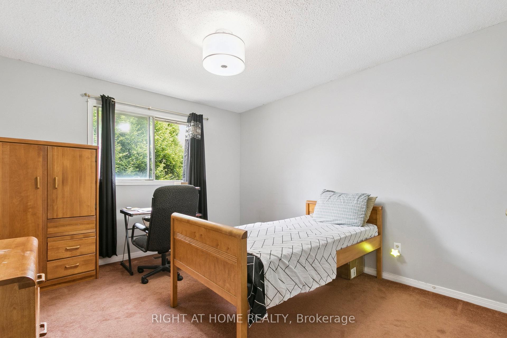 Photo 30 of 232 Hoover Drive, Pickering, Rougemount — HOMEH