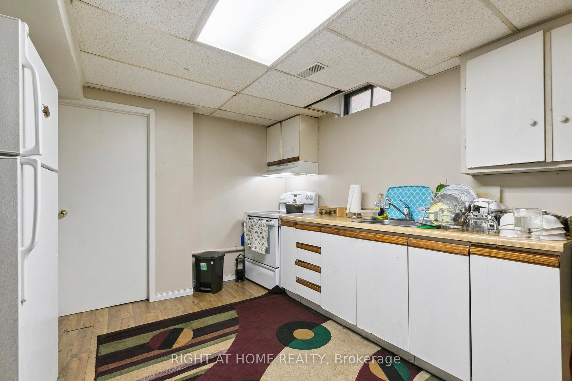 Photo 39 of 232 Hoover Drive, Pickering, Rougemount — HOMEH