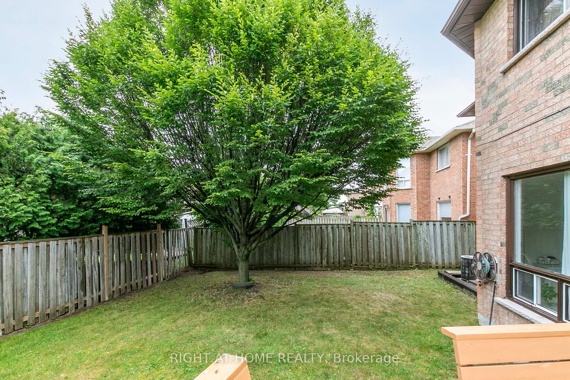 Photo 46 of 232 Hoover Drive, Pickering, Rougemount — HOMEH