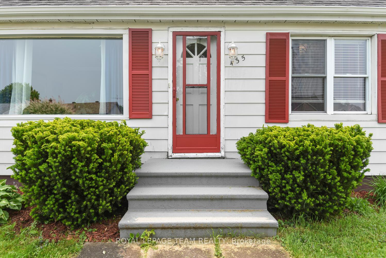 Photo 8 of 435 Wood Street E, Prescott — HOMEH