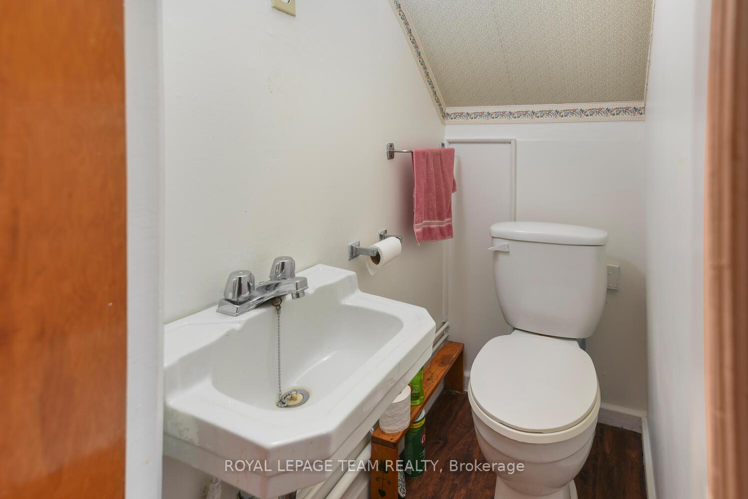 Photo 21 of 435 Wood Street E, Prescott — HOMEH