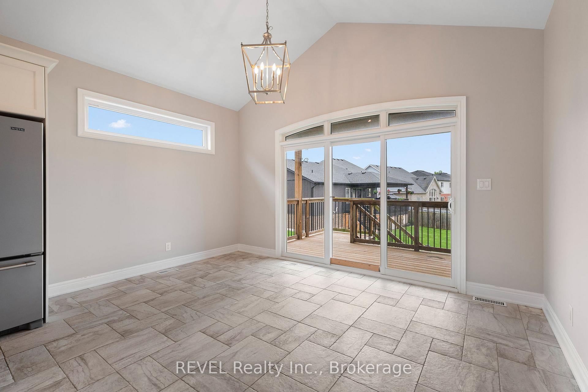 Photo 19 of 6464 Sam Iorfida Drive, Niagara Falls, Oldfield — HOMEH