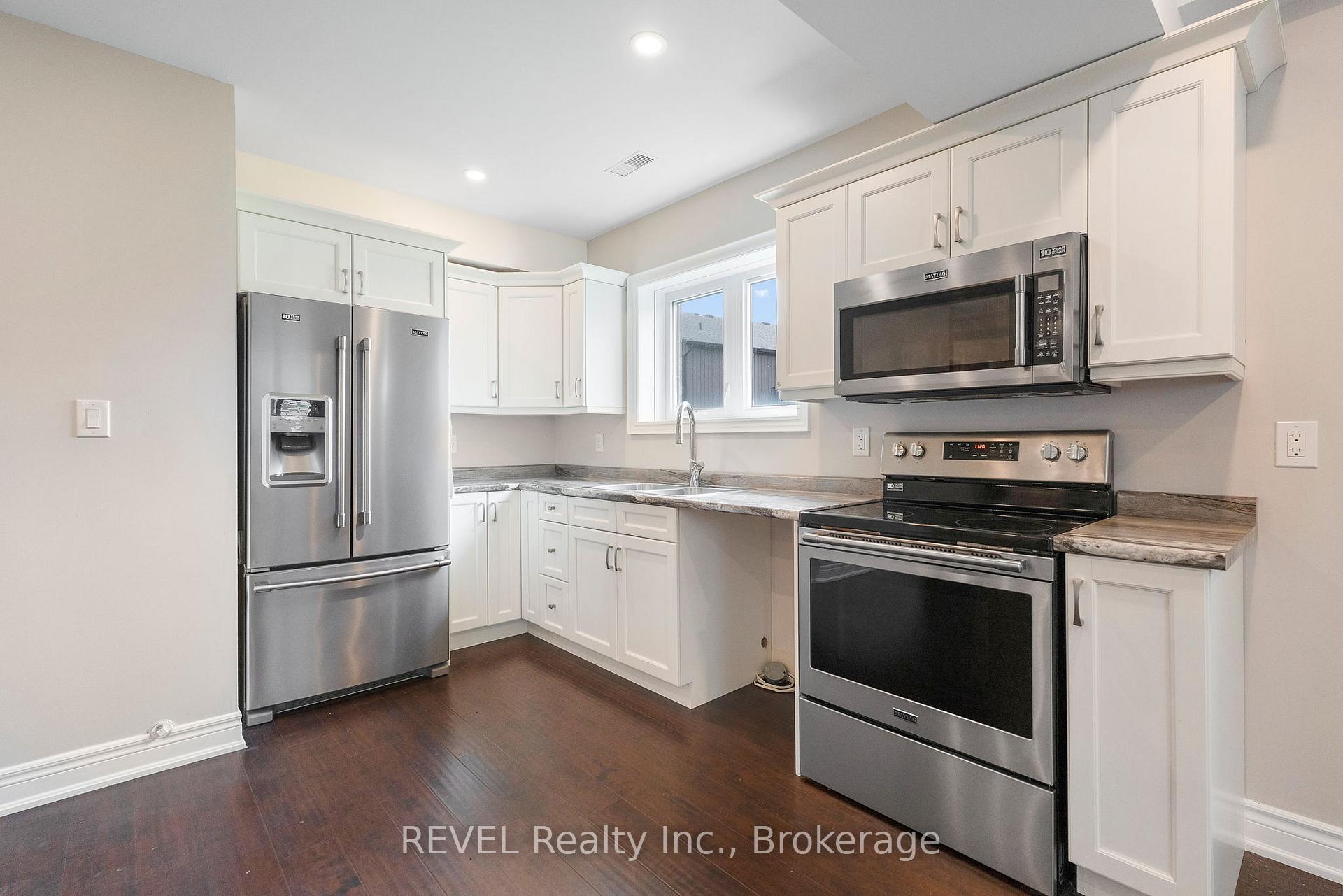 Photo 31 of 6464 Sam Iorfida Drive, Niagara Falls, Oldfield — HOMEH