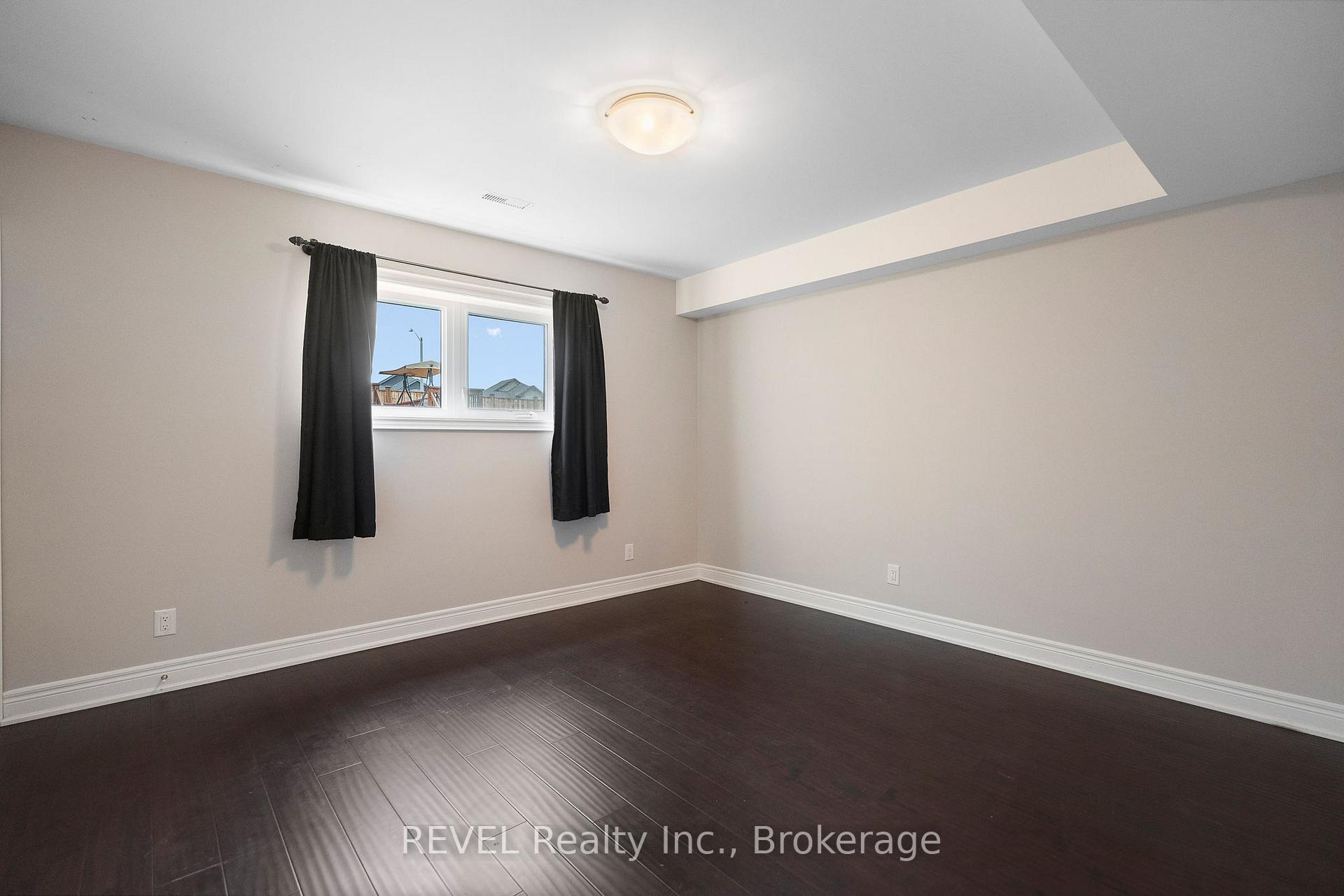 Photo 35 of 6464 Sam Iorfida Drive, Niagara Falls, Oldfield — HOMEH