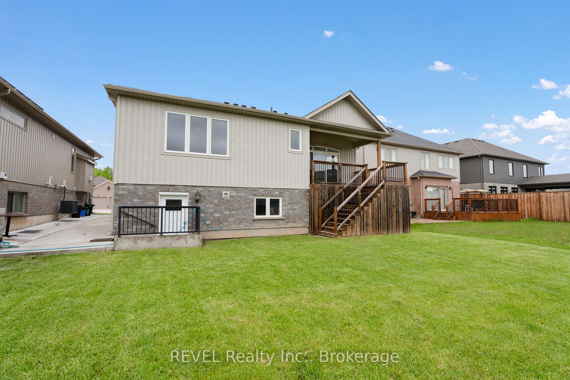Photo 40 of 6464 Sam Iorfida Drive, Niagara Falls, Oldfield — HOMEH