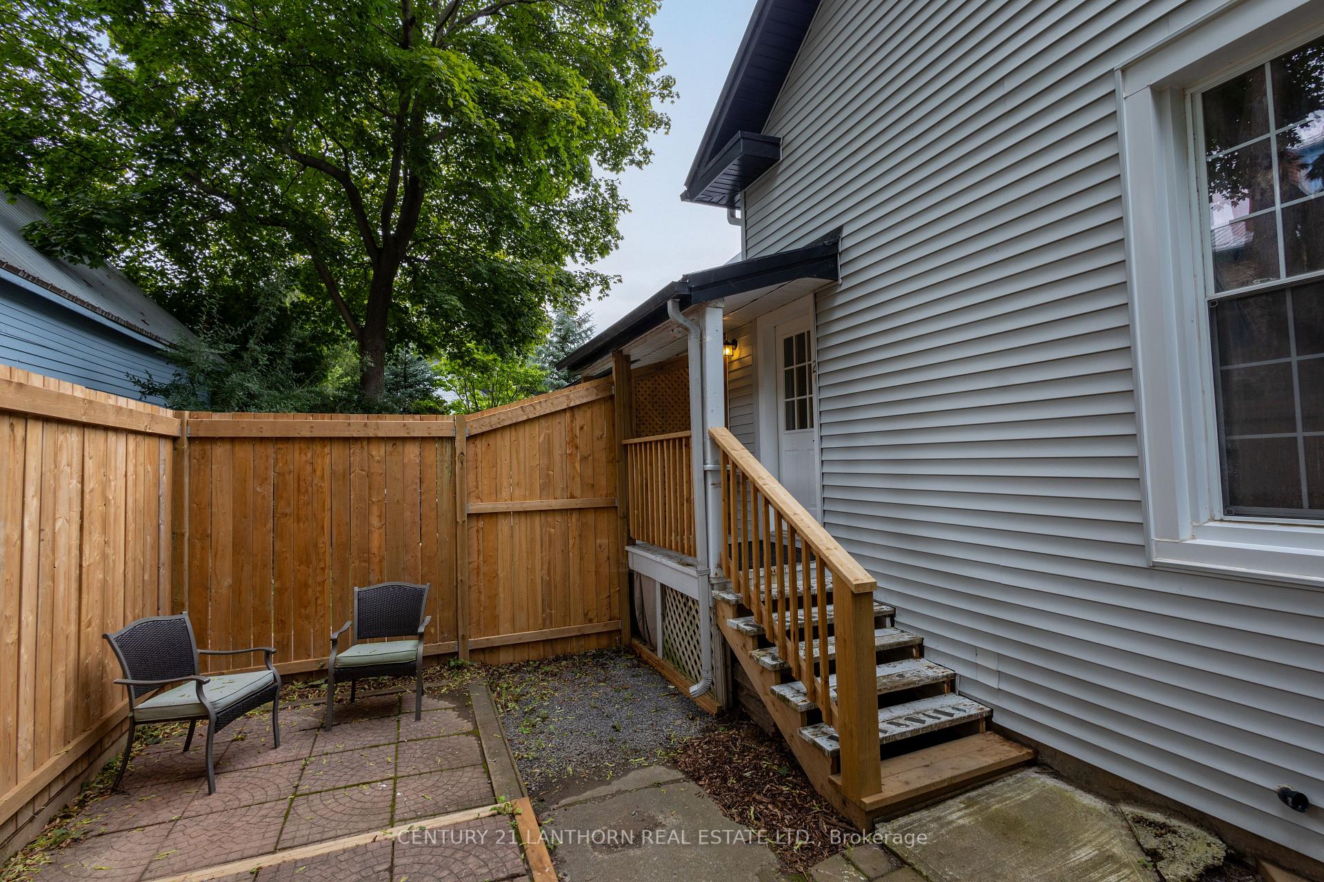 Photo 2 of Unit UNIT 2, 344 Main Street, Prince Edward County, Picton Ward — HOMEH