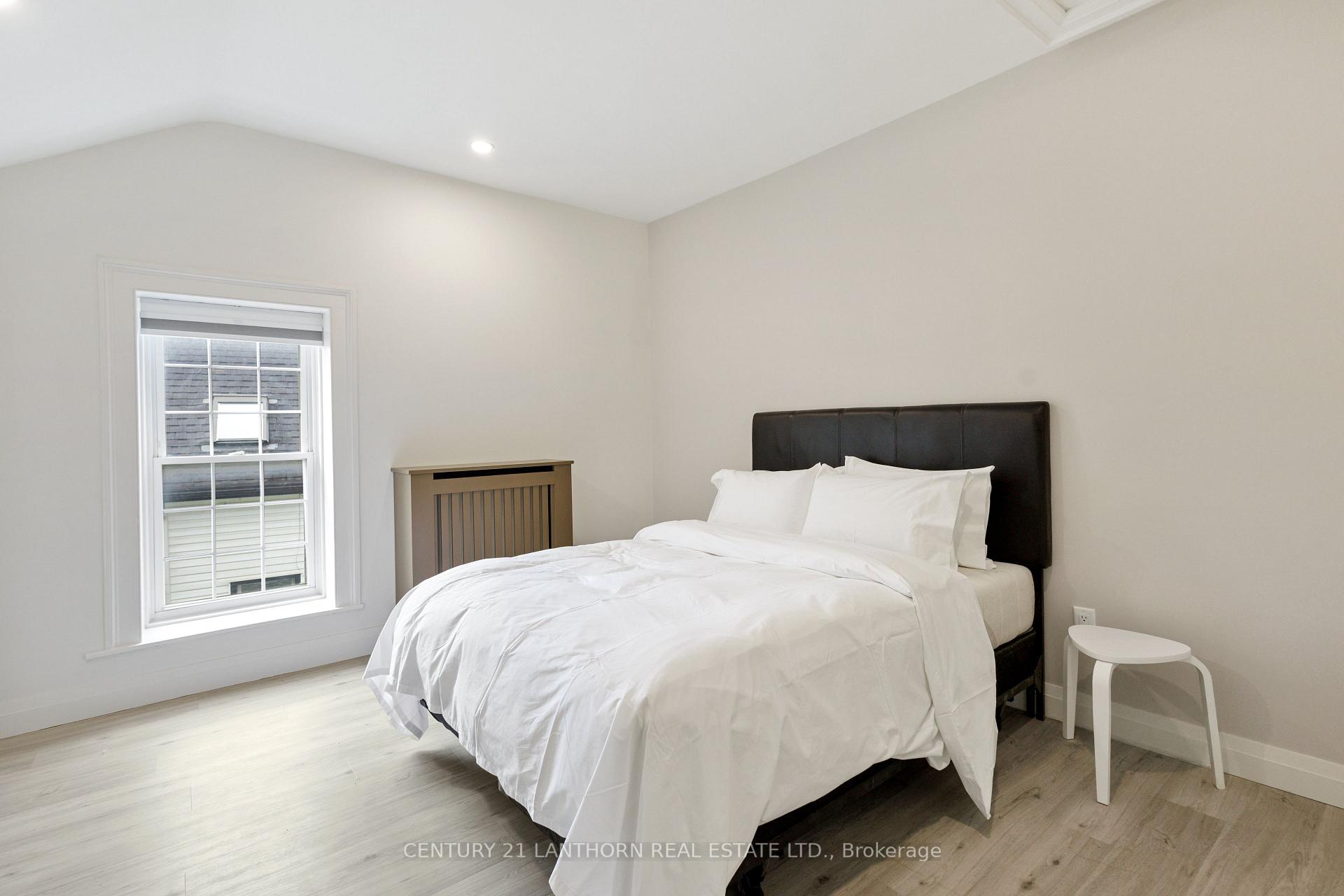 Photo 7 of Unit UNIT 2, 344 Main Street, Prince Edward County, Picton Ward — HOMEH