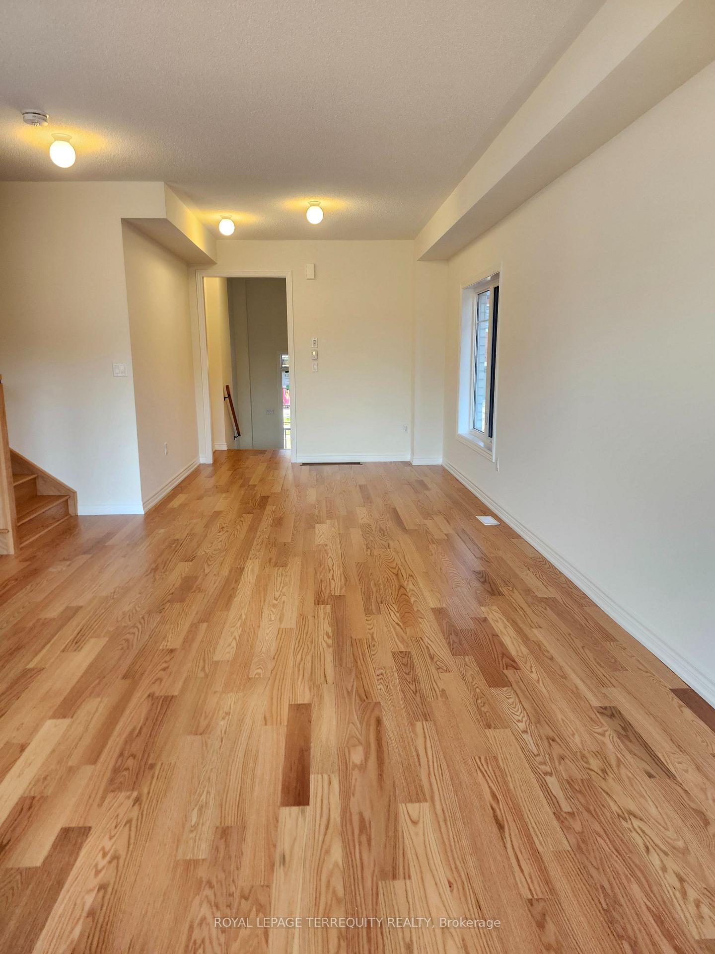 Photo 7 of 1128 Skyridge Boulevard, Pickering, Rural Pickering — HOMEH
