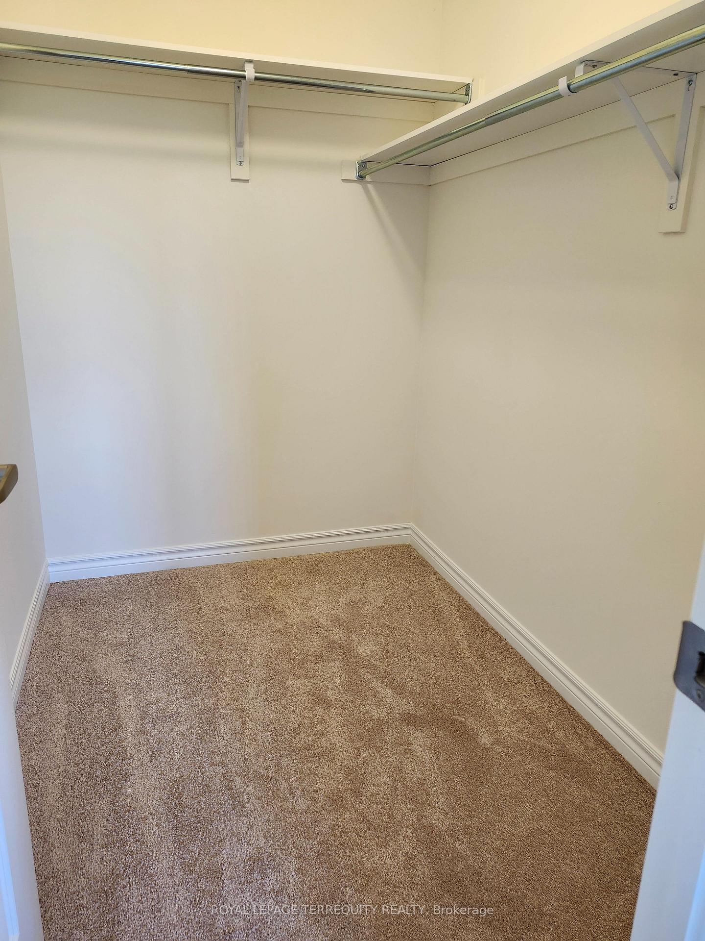 Photo 19 of 1128 Skyridge Boulevard, Pickering, Rural Pickering — HOMEH
