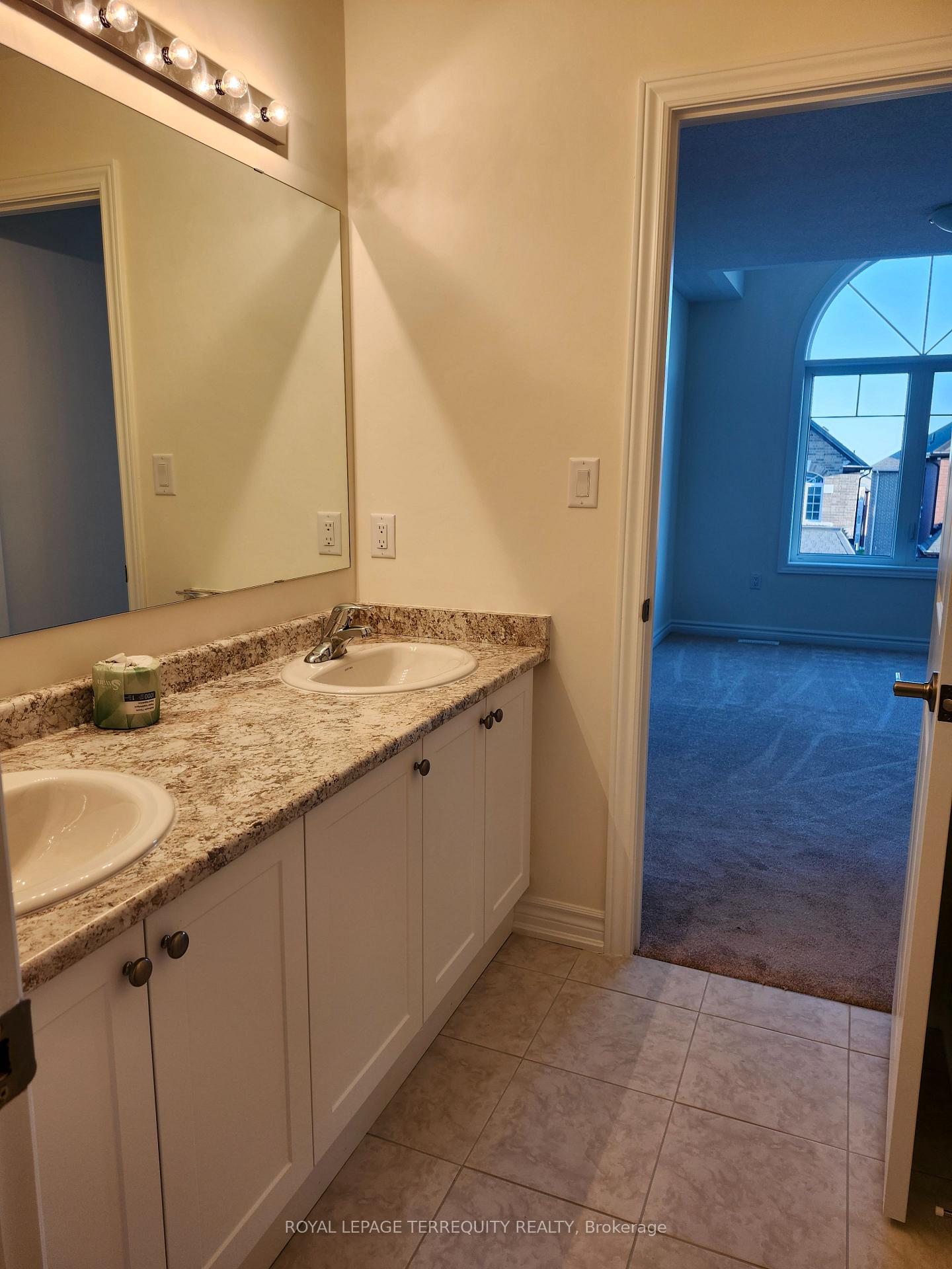 Photo 23 of 1128 Skyridge Boulevard, Pickering, Rural Pickering — HOMEH