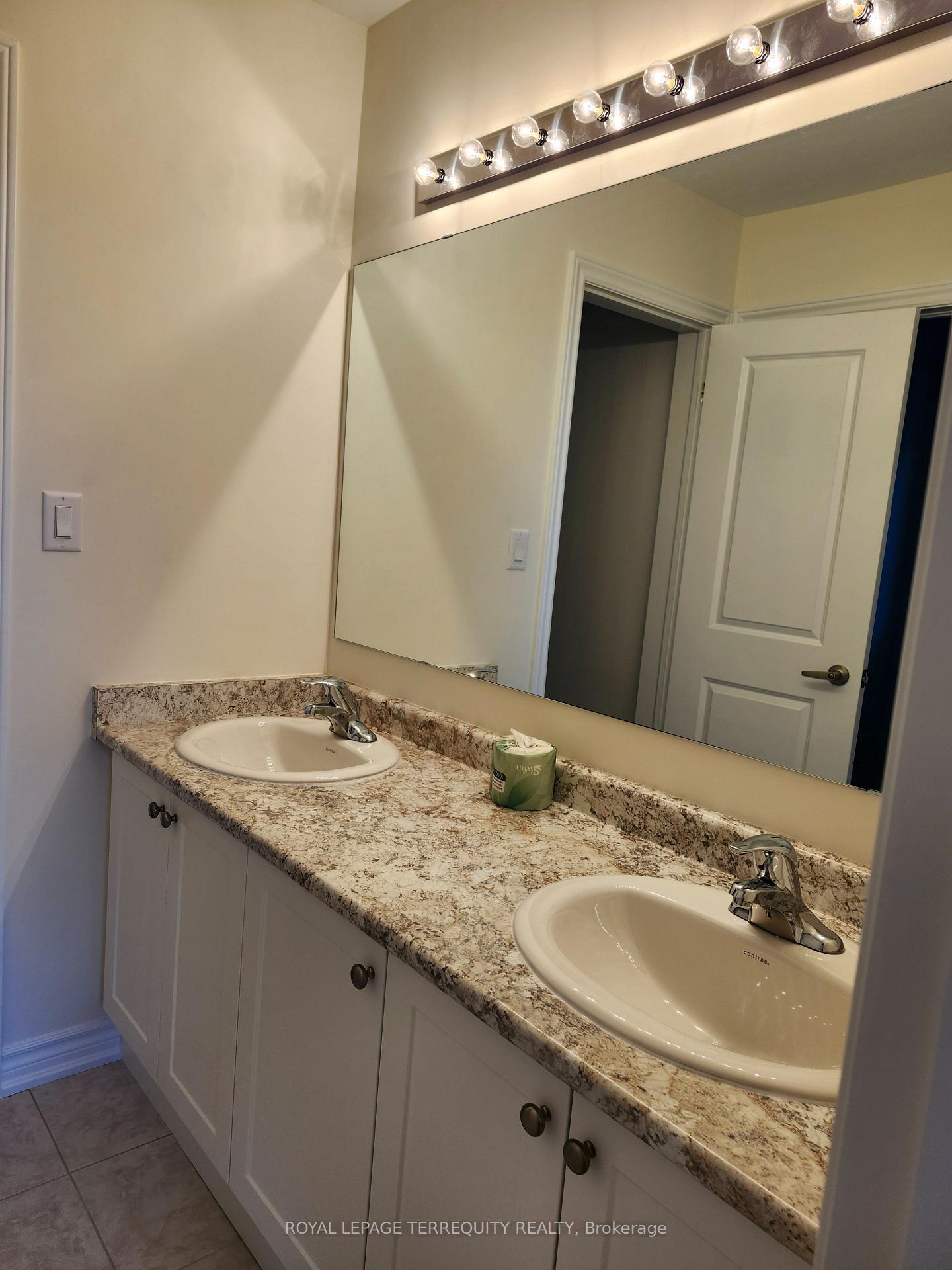 Photo 26 of 1128 Skyridge Boulevard, Pickering, Rural Pickering — HOMEH