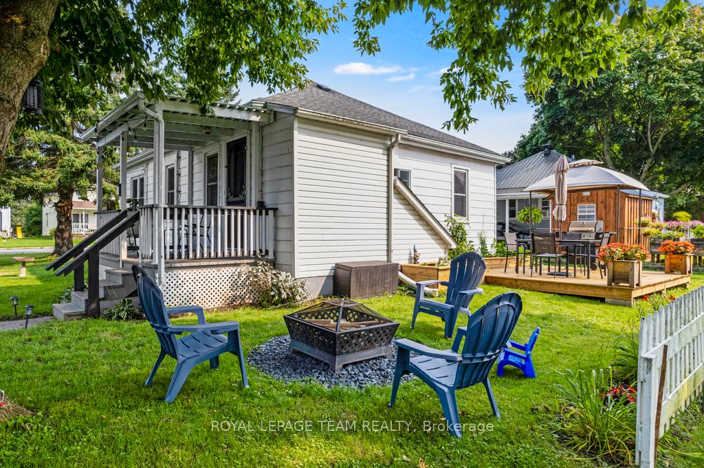 Photo 8 of 385 Park Street E, Prescott — HOMEH