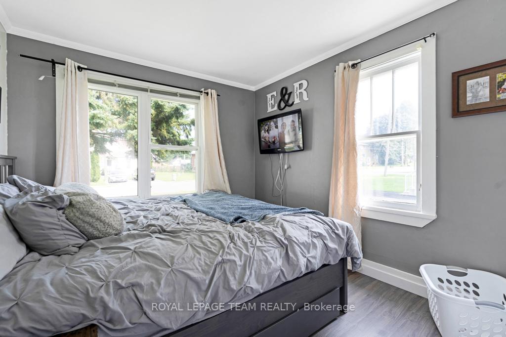 Photo 33 of 385 Park Street E, Prescott — HOMEH