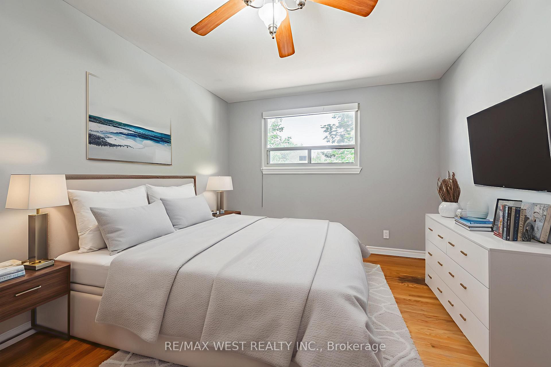 Photo 3 of 765 West Shore Boulevard, Pickering, West Shore — HOMEH