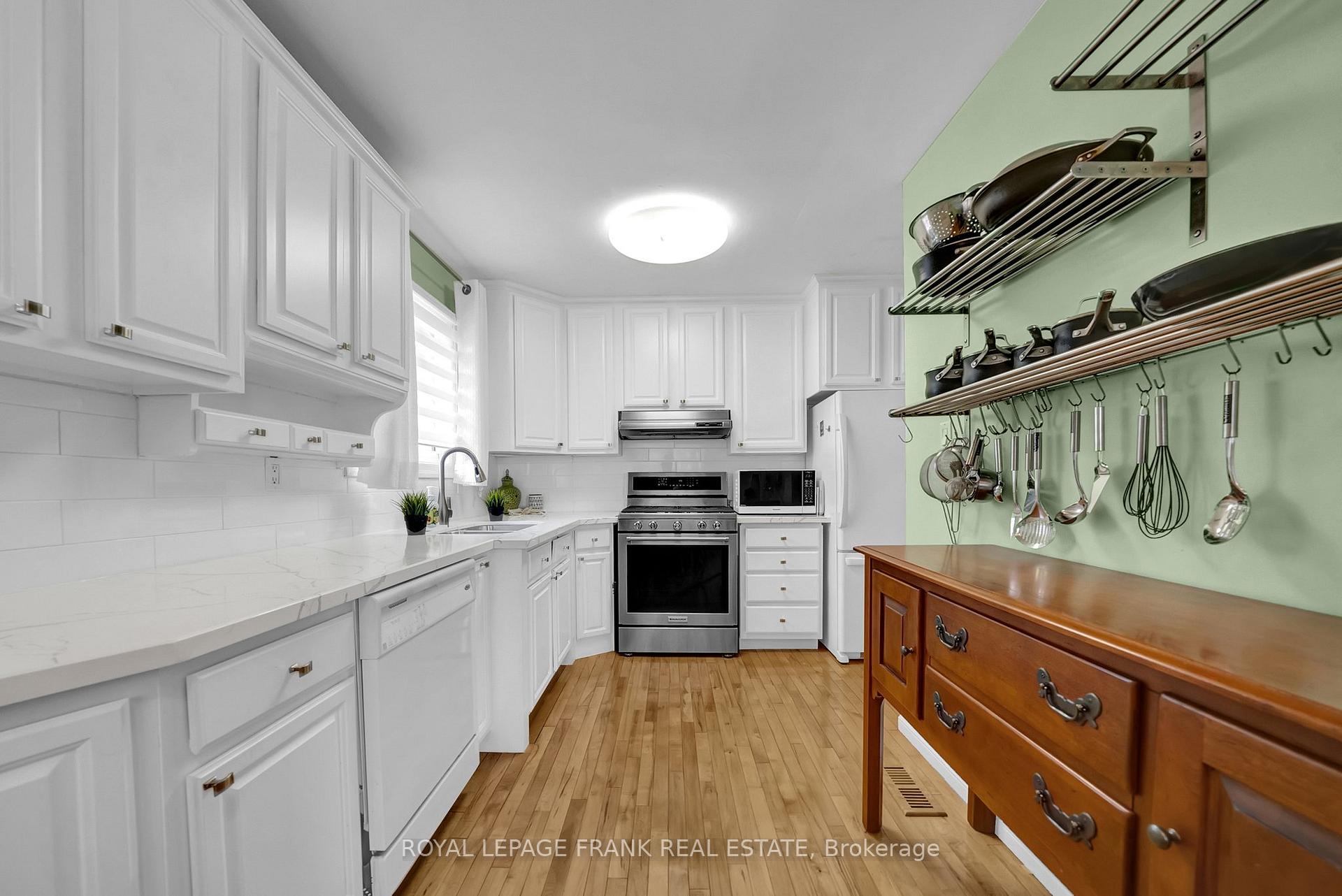 Photo 10 of 406 Wilson Road N, Oshawa, O'Neill — HOMEH