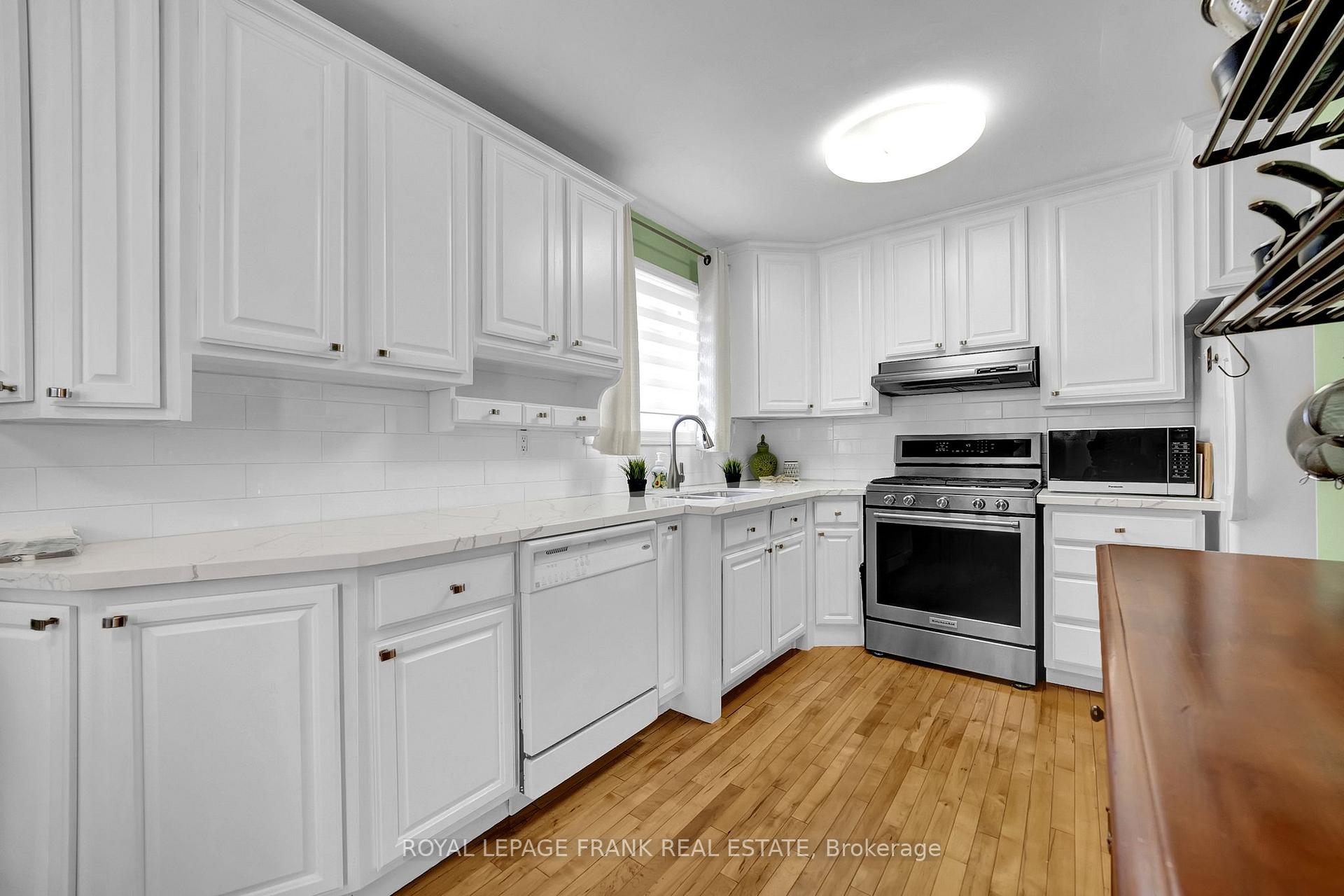 Photo 11 of 406 Wilson Road N, Oshawa, O'Neill — HOMEH