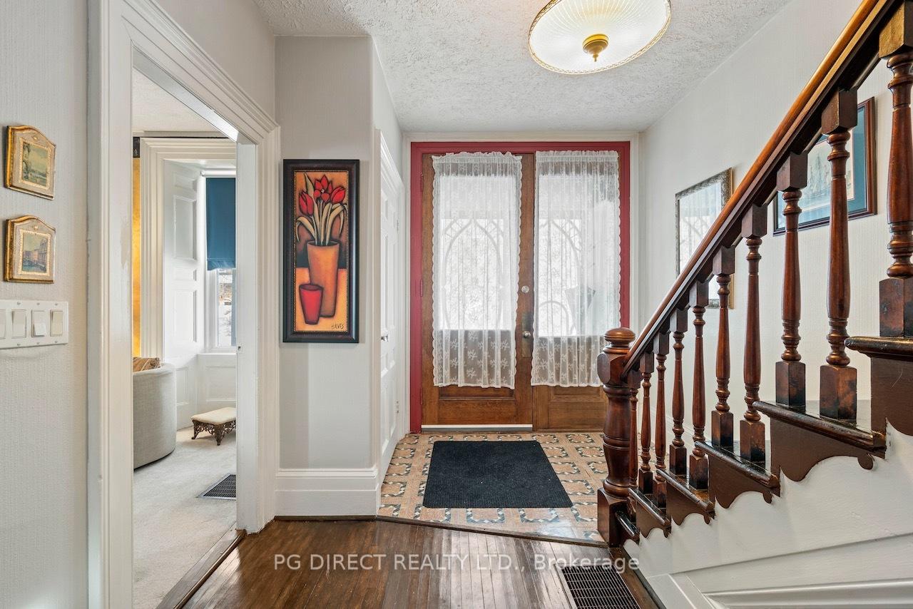 Photo 3 of 219 Henry Street W, Prescott — HOMEH