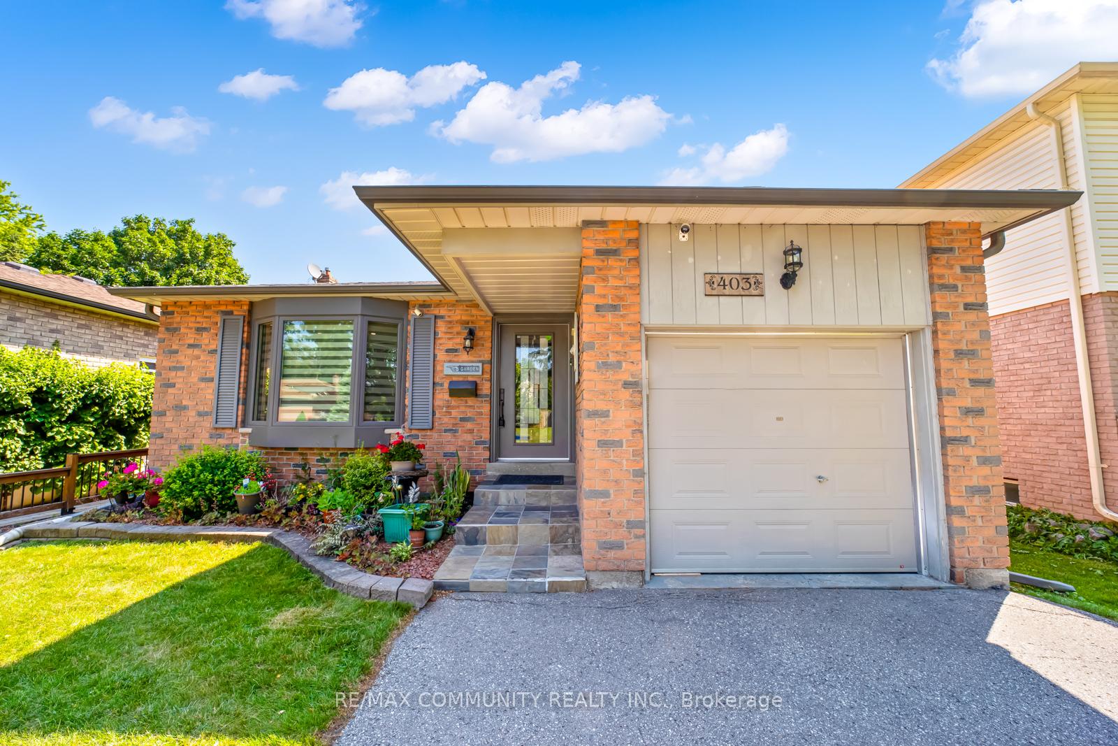 Photo 7 of 403 Gothic Drive, Oshawa, Eastdale — HOMEH