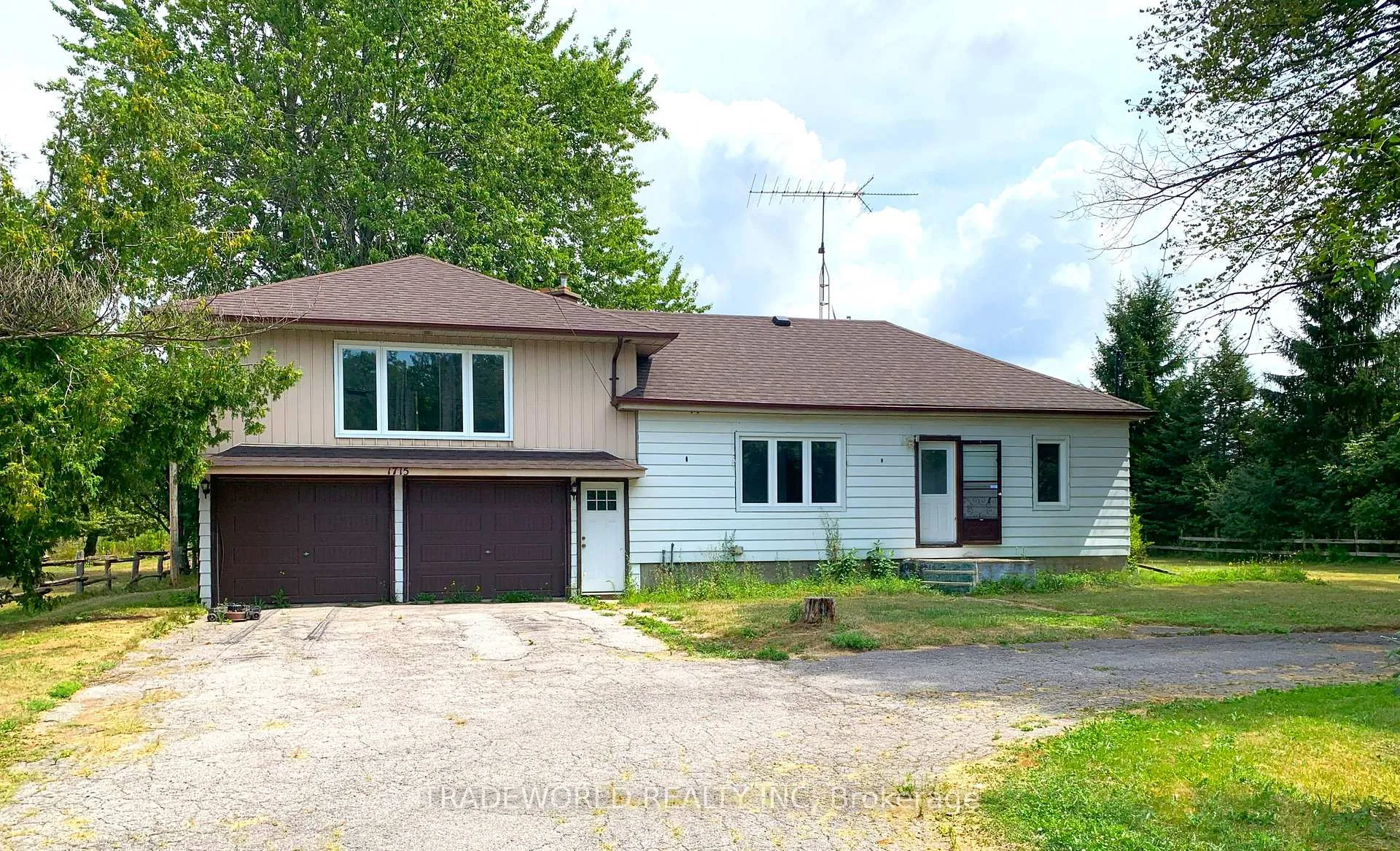 Photo 2 of 1715 Stevenson Road N, Oshawa, Northwood — HOMEH