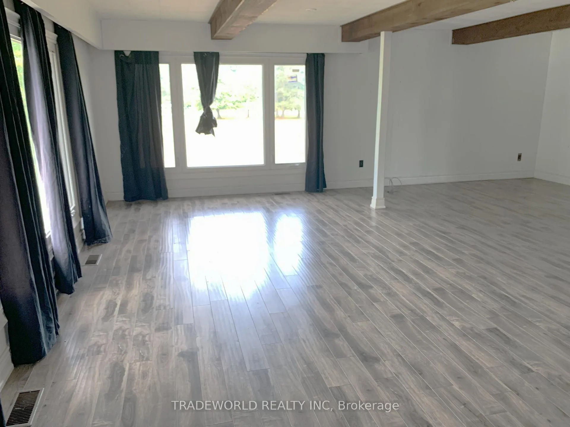 Photo 4 of 1715 Stevenson Road N, Oshawa, Northwood — HOMEH