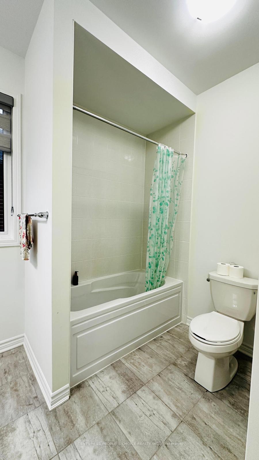 Photo 17 of 1522 Moira Crescent, Milton, Bowes — HOMEH