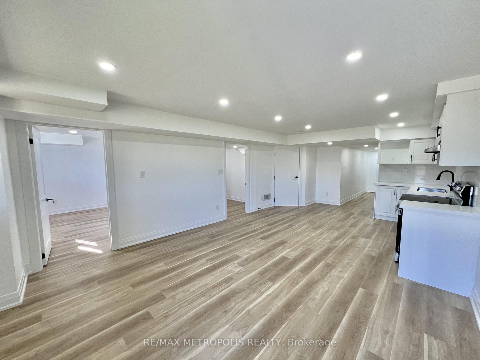 Front of Unit Basement, 3271A Turnstone Boulevard