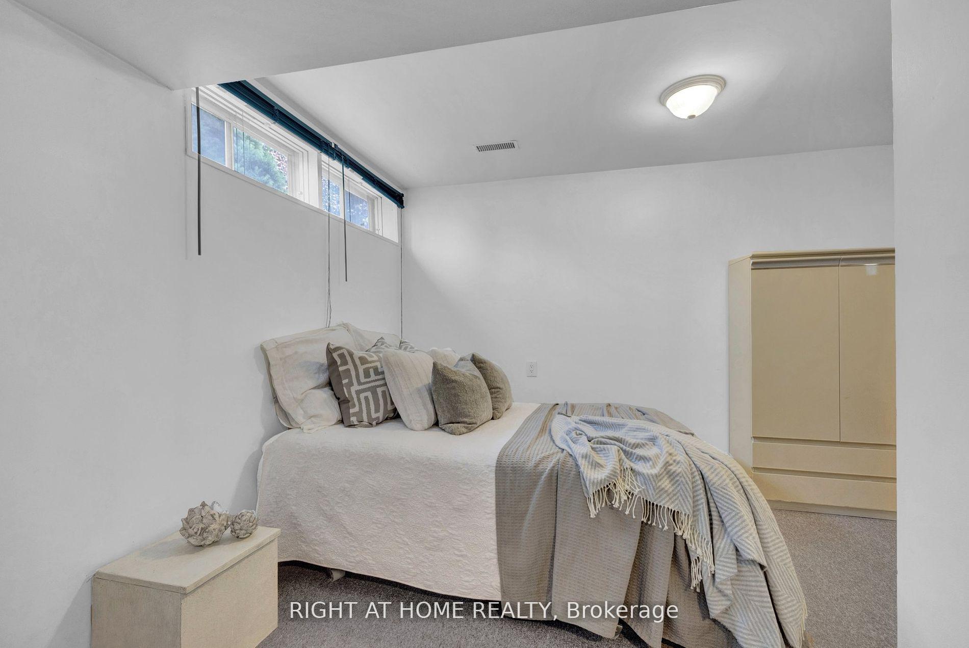 Photo 27 of 696 Victory Drive, Pickering, West Shore — HOMEH