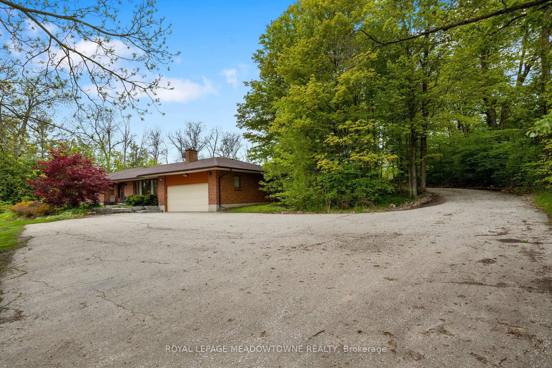 Photo 4 of 4711 Watson Road S, Puslinch, Rural Puslinch East — HOMEH