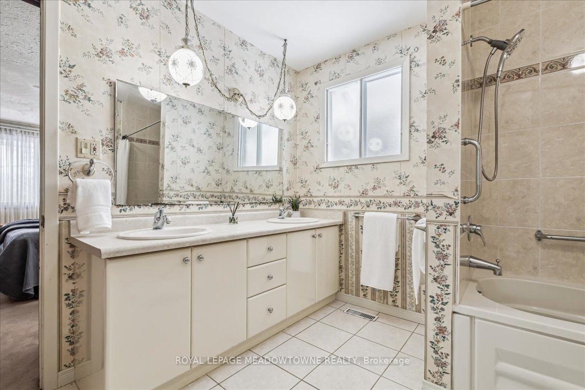 Photo 15 of 4711 Watson Road S, Puslinch, Rural Puslinch East — HOMEH
