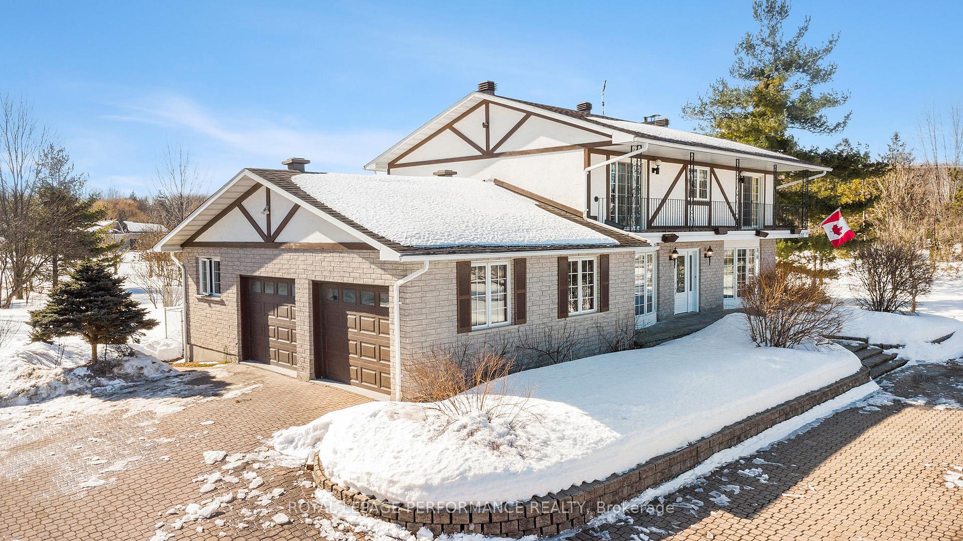 Front of 1500 Kinsella Drive
