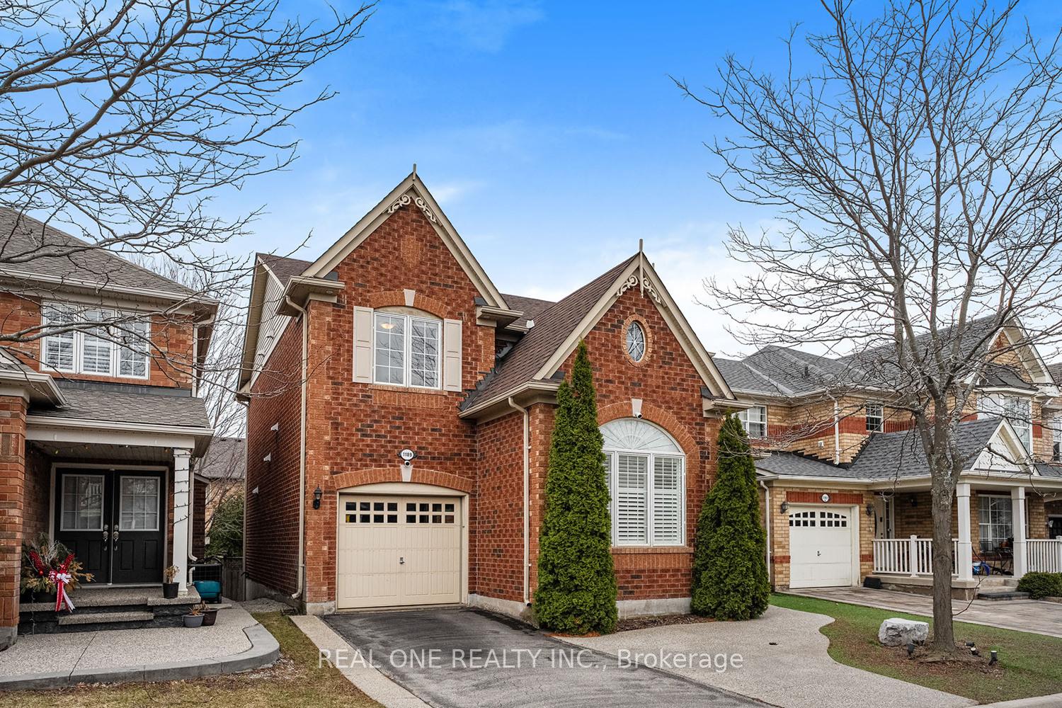 Photo 2 of 1189 Barr Crescent, Milton, Beaty — HOMEH