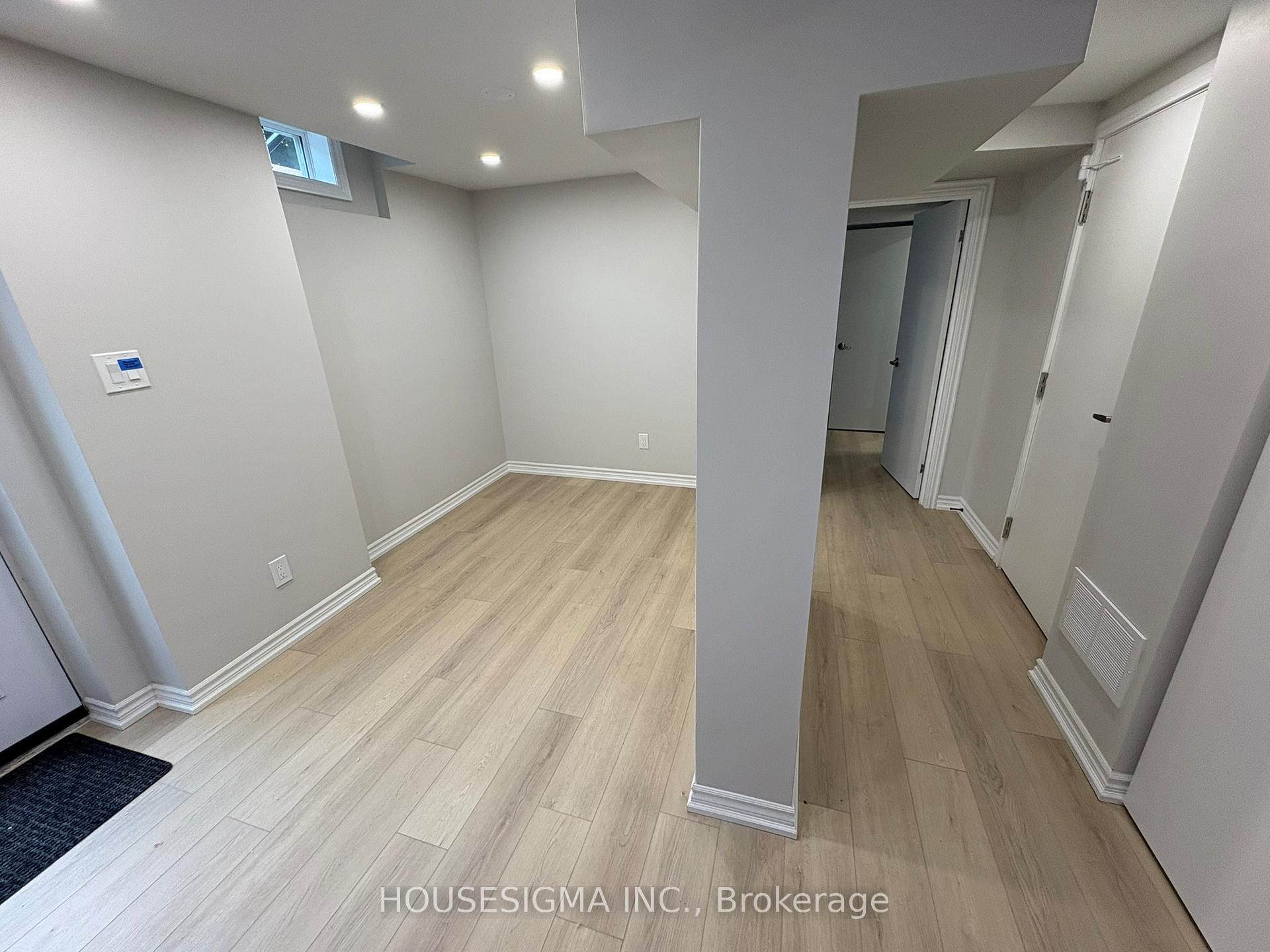 Photo 4 of Unit Basement, 526 Cobblehill Drive, Oshawa, Pinecrest — HOMEH