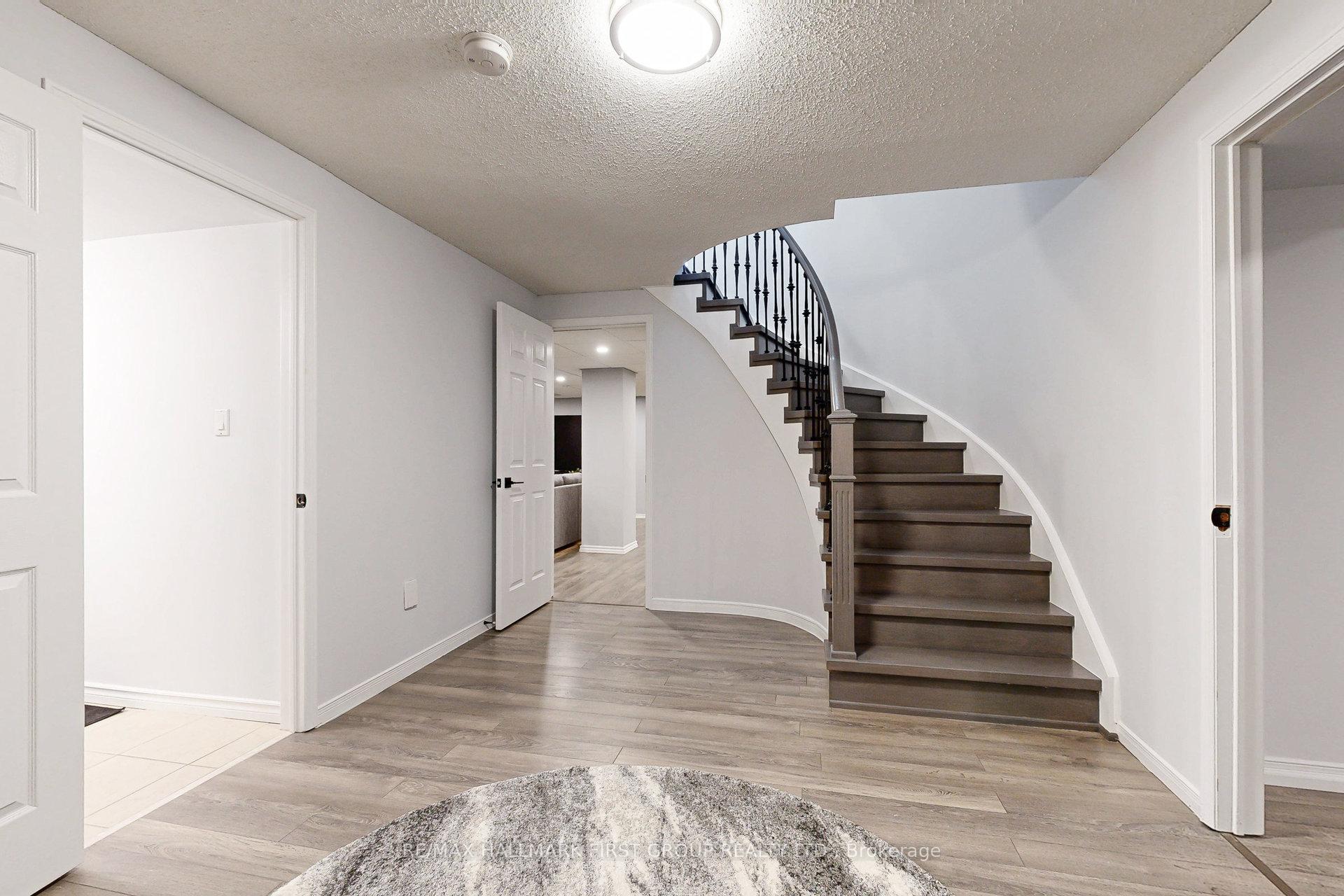 Photo 36 of 898 Darwin Drive, Pickering, Dunbarton — HOMEH