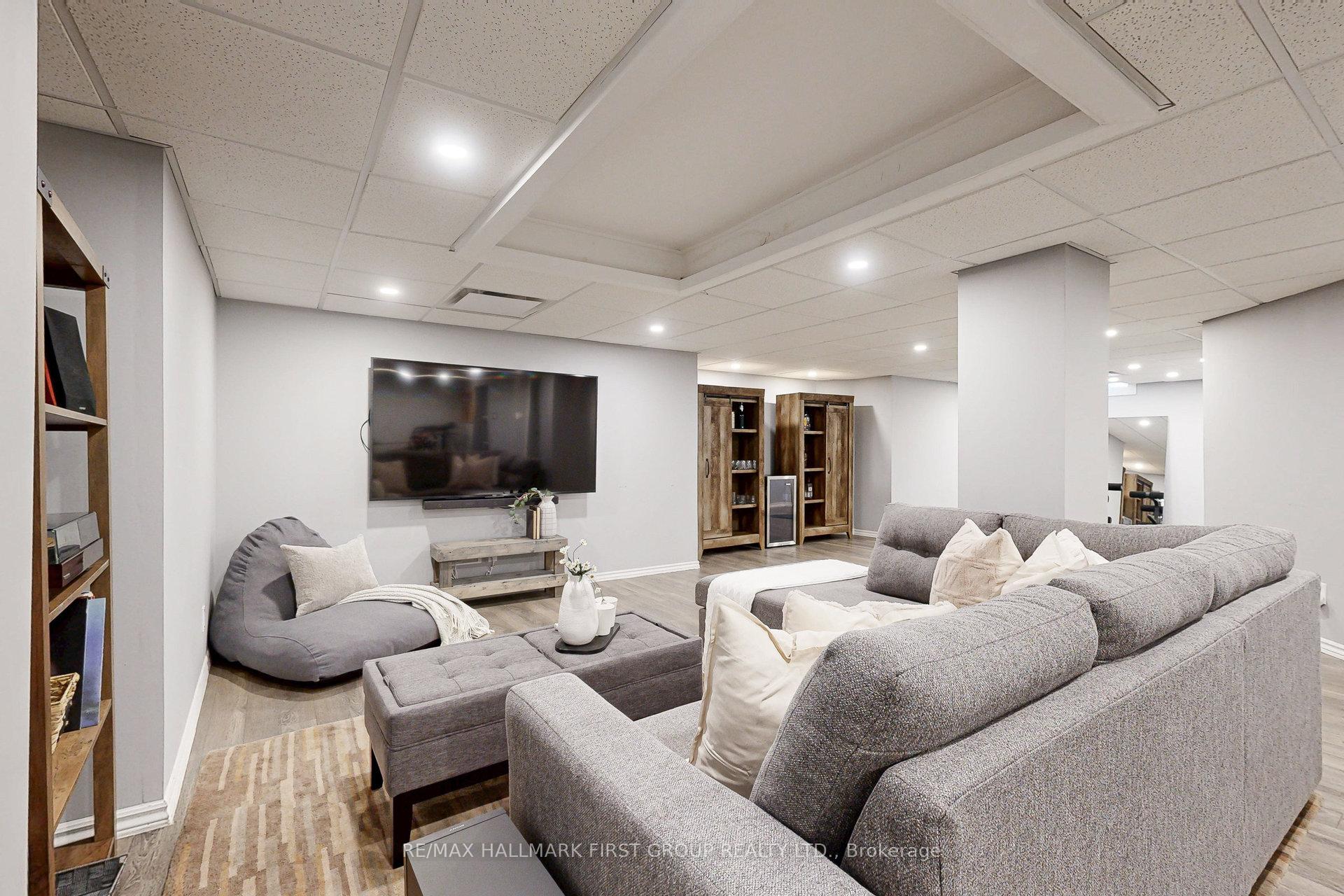 Photo 37 of 898 Darwin Drive, Pickering, Dunbarton — HOMEH