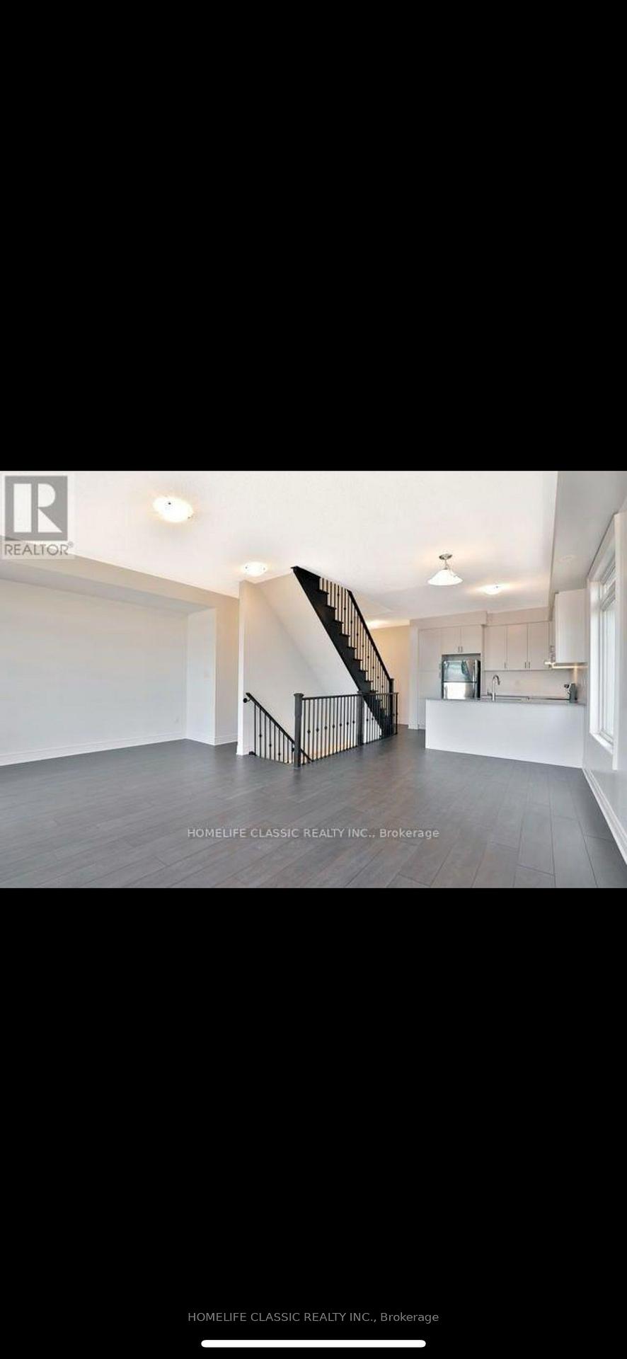 Photo 3 of 1429 Clarriage Court, Milton, Ford — HOMEH