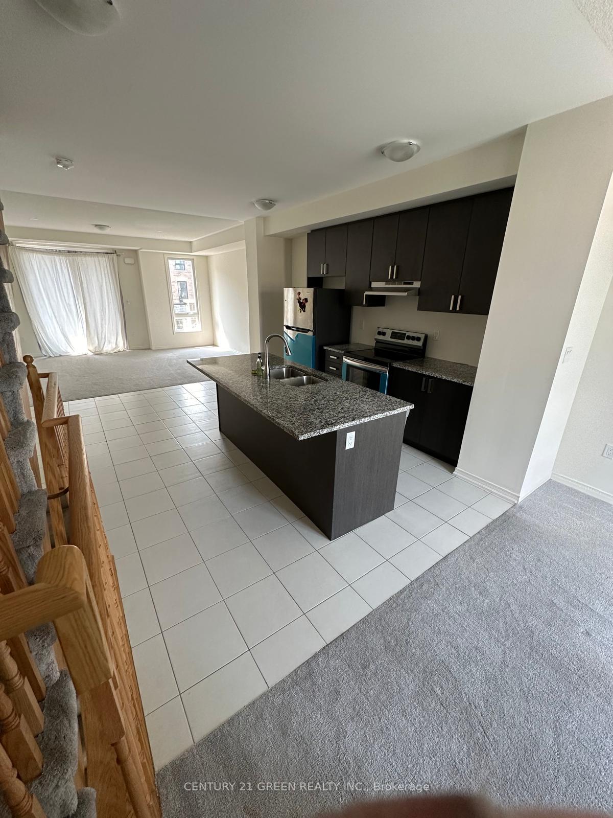 Photo 2 of 1429 Coral Springs Path, Oshawa, Taunton — HOMEH