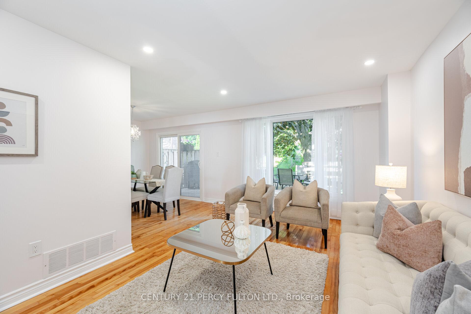 Photo 9 of 541 Creekview Circle, Pickering, West Shore — HOMEH