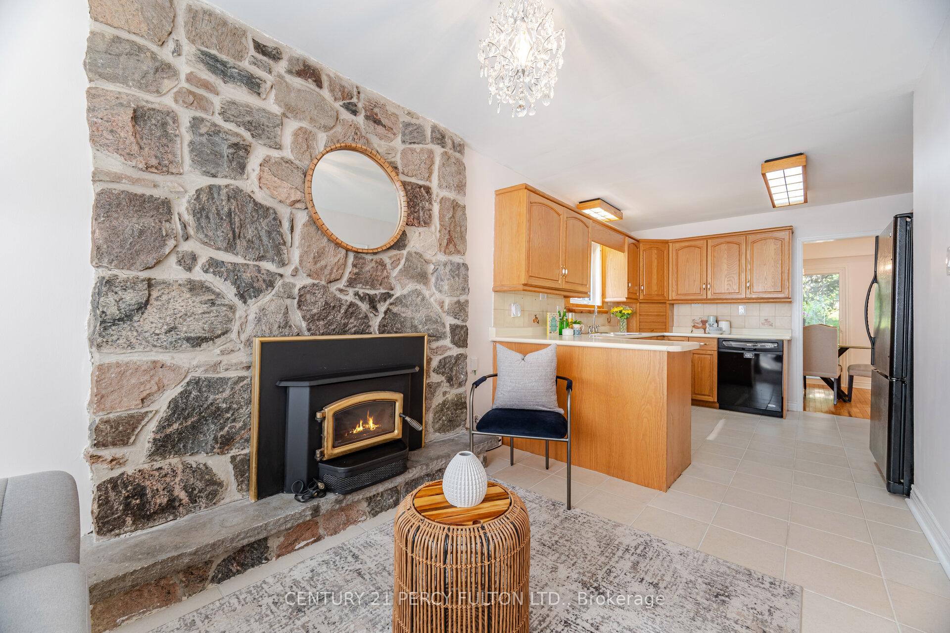 Photo 17 of 541 Creekview Circle, Pickering, West Shore — HOMEH