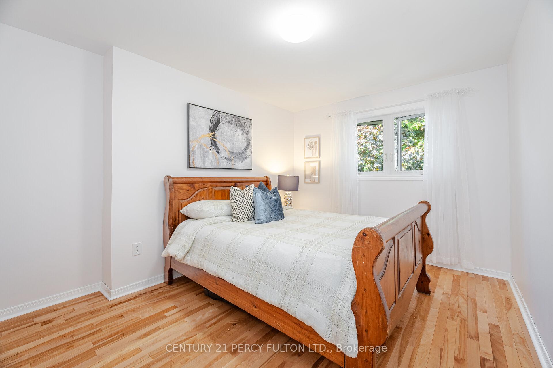 Photo 22 of 541 Creekview Circle, Pickering, West Shore — HOMEH