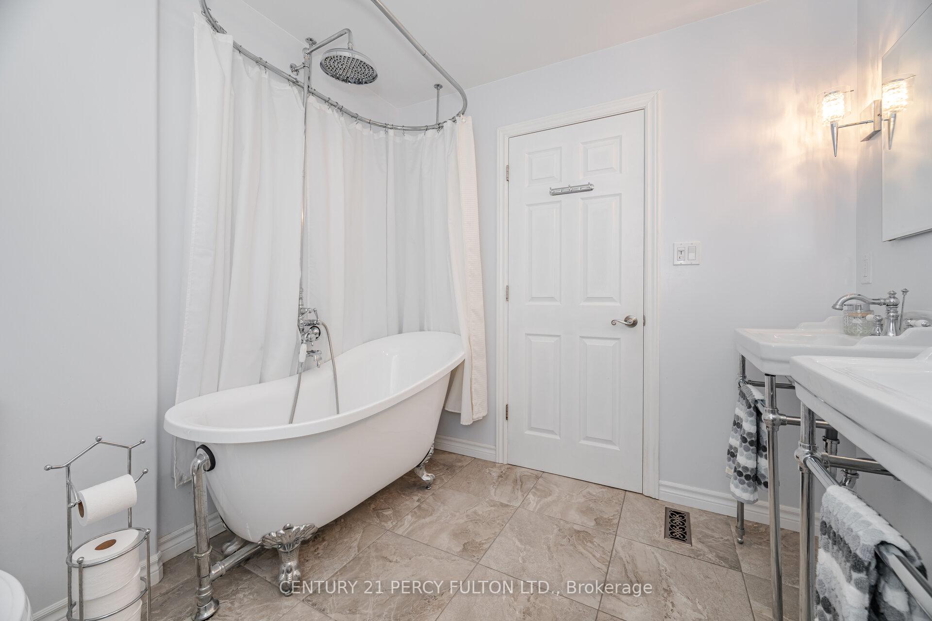 Photo 25 of 541 Creekview Circle, Pickering, West Shore — HOMEH