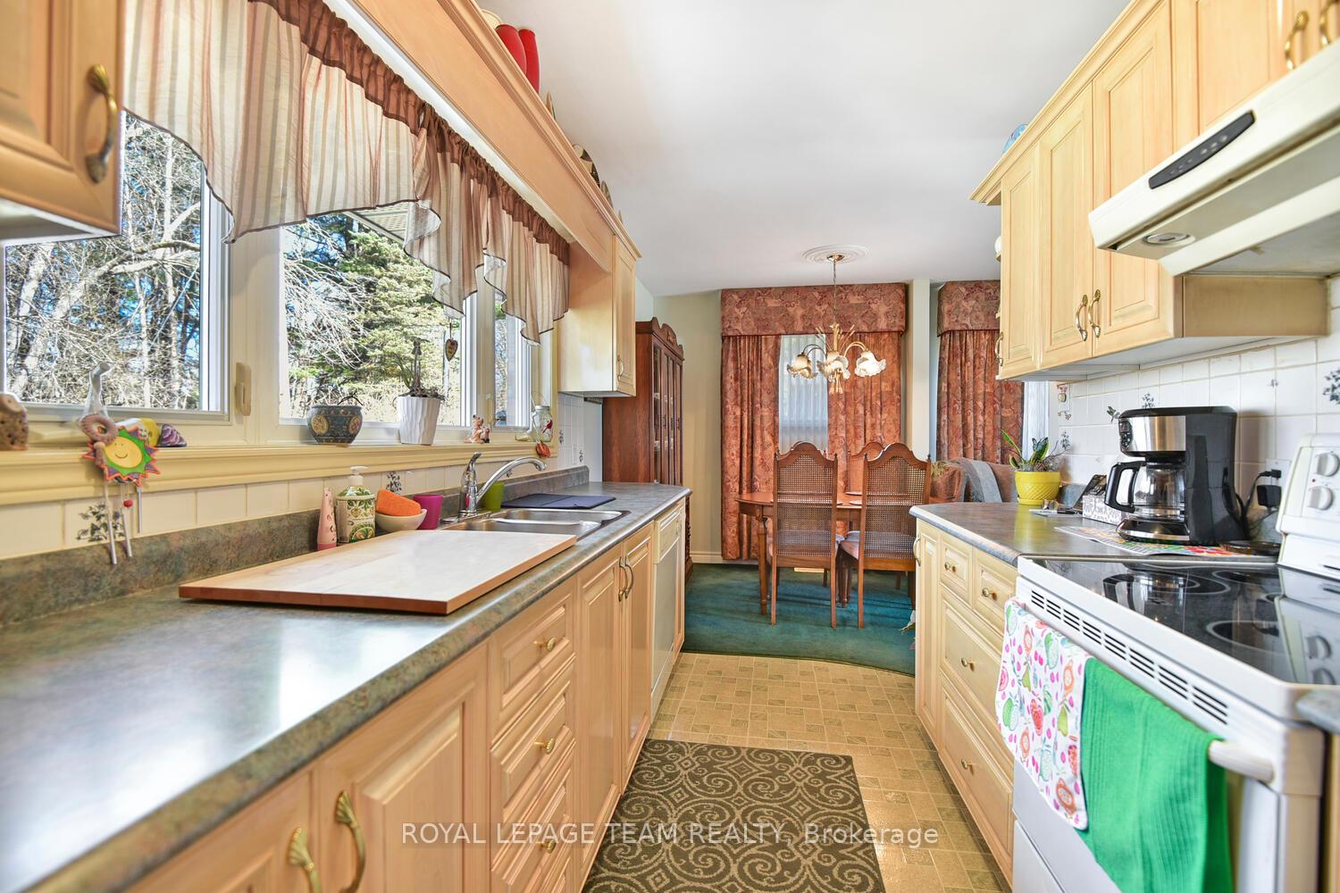 Photo 10 of 899 Linda Place, Prescott — HOMEH
