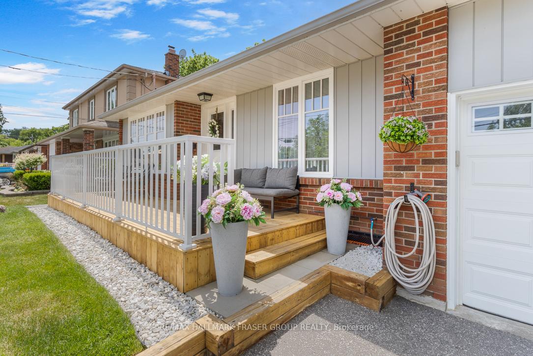Photo 2 of 756 Hillcrest Road, Pickering, West Shore — HOMEH