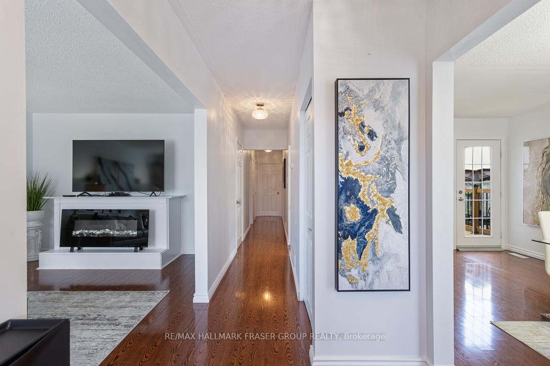Photo 4 of 756 Hillcrest Road, Pickering, West Shore — HOMEH