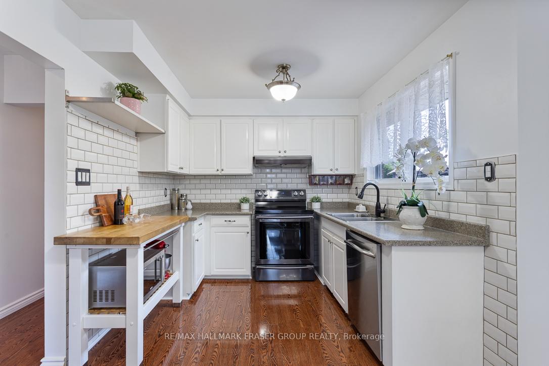 Photo 11 of 756 Hillcrest Road, Pickering, West Shore — HOMEH