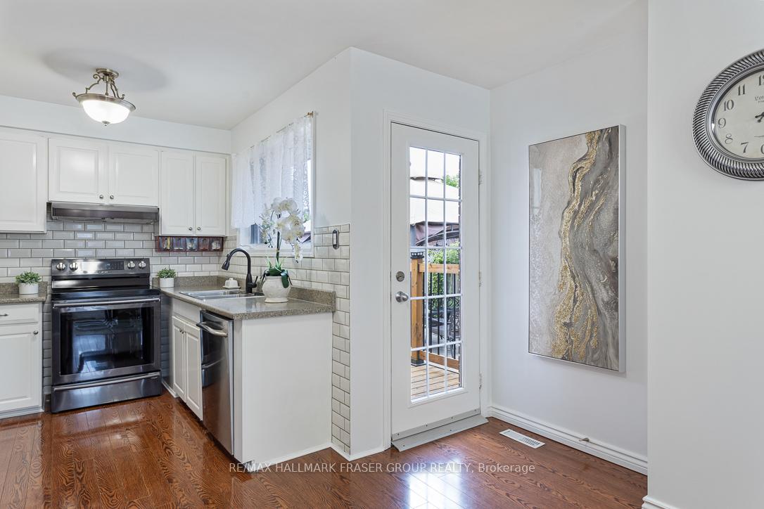 Photo 13 of 756 Hillcrest Road, Pickering, West Shore — HOMEH